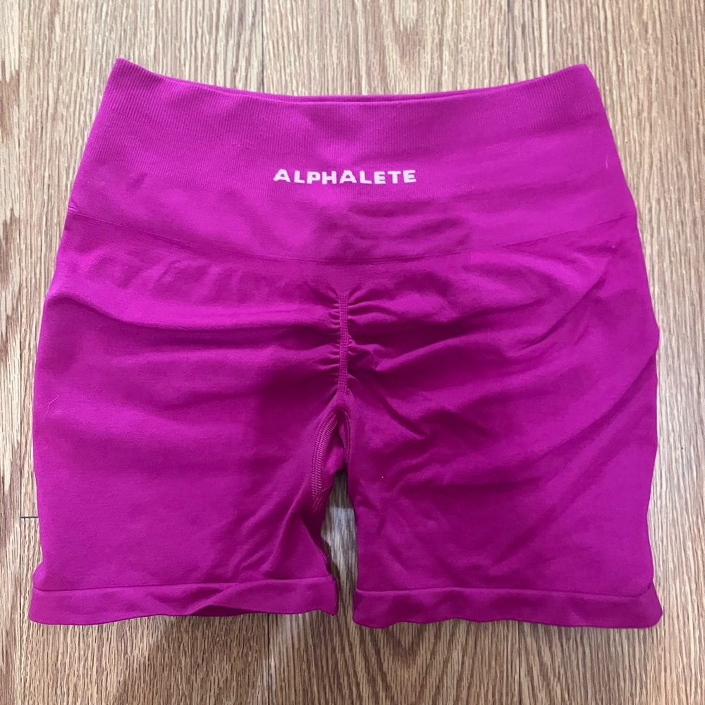 Alphalete Amplify 4.5in Shorts
